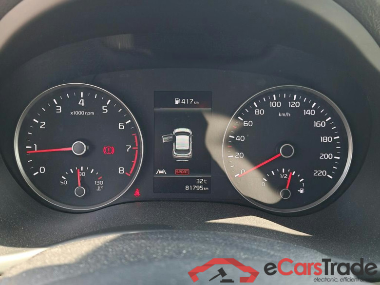 KIA Stonic / 2017 / 5P / todoterreno 1.0 T-GDi 88kW (120CV) MHEV iMT Drive #4