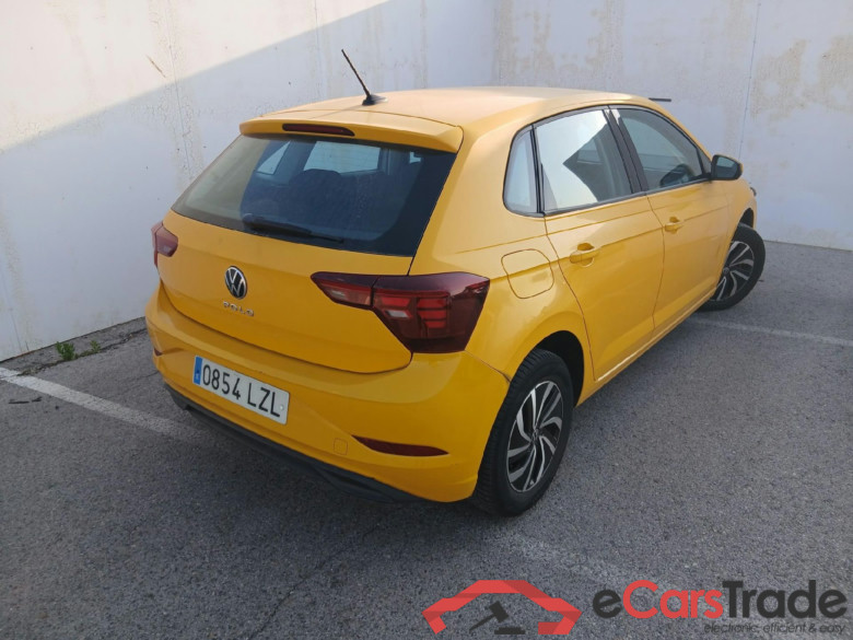 VOLKSWAGEN Polo / 2021 / 5P / berlina con portón Life 1.0 TSI 70kW (95CV) #2