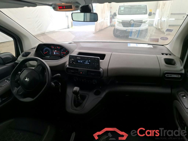 Rifter Active L1 1.2 PureTech 110 CV #5