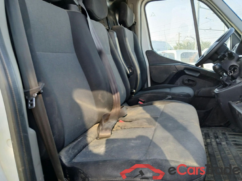 NISSAN Interstar / 2018 / 4P / furgón L2H2 3,5T 2.3dCi 99kW FWD GO #6