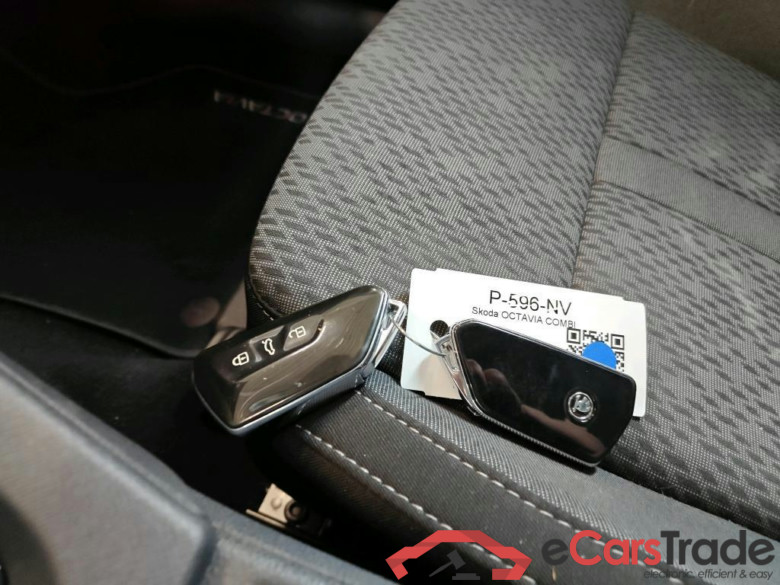 SKODA Octavia Combi 81 kW #6