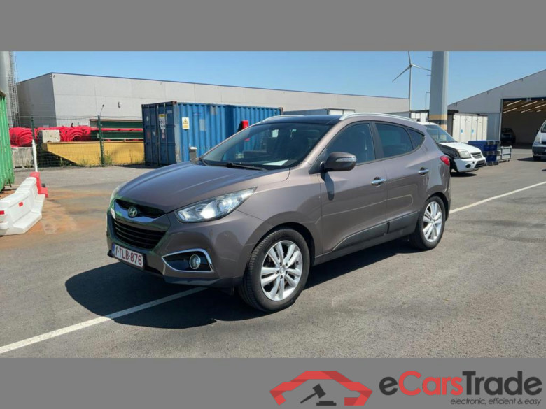 HYUNDAI iX35 2.0 CRDi 4WD Executive #1