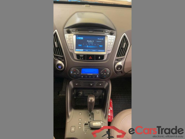 HYUNDAI iX35 2.0 CRDi 4WD Executive #6
