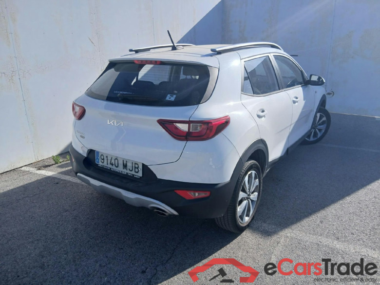 KIA Stonic / 2017 / 5P / todoterreno 1.0 T-GDi 74kW (100CV) MHEV iMT Concept #2
