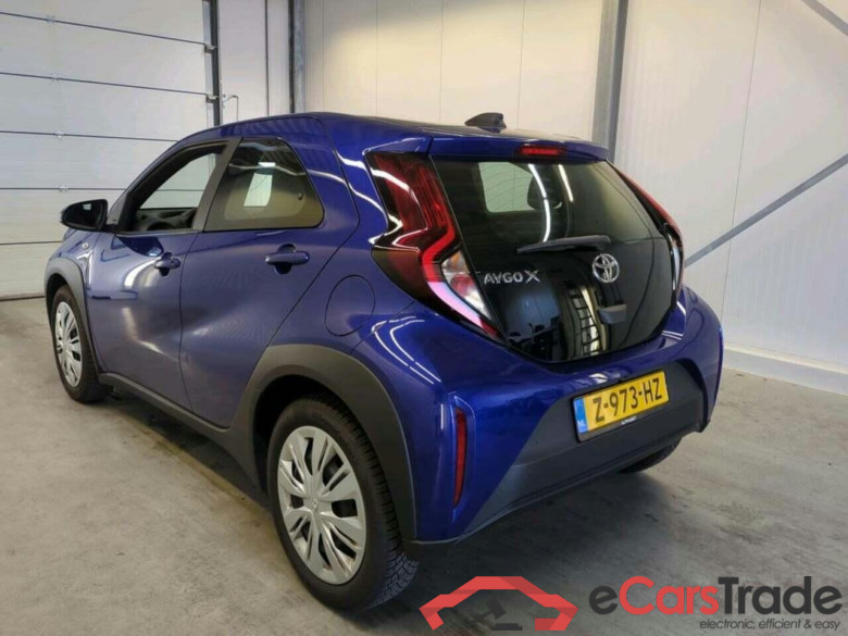 TOYOTA Aygo X 1.0 VVT-i MT Play #6