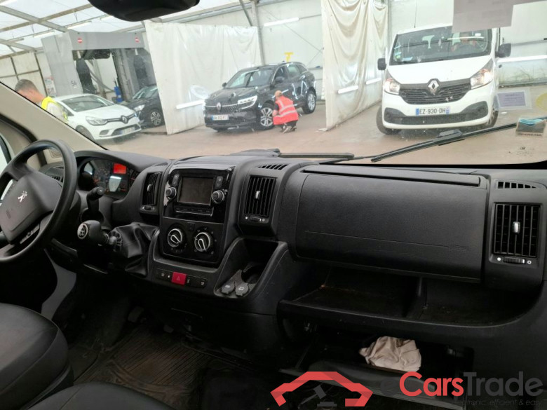PEUGEOT Boxer / 2014 / 4P / Fourgon tôlé BlueHDi 120 S&S ASPHALT 333 L2H2 #5