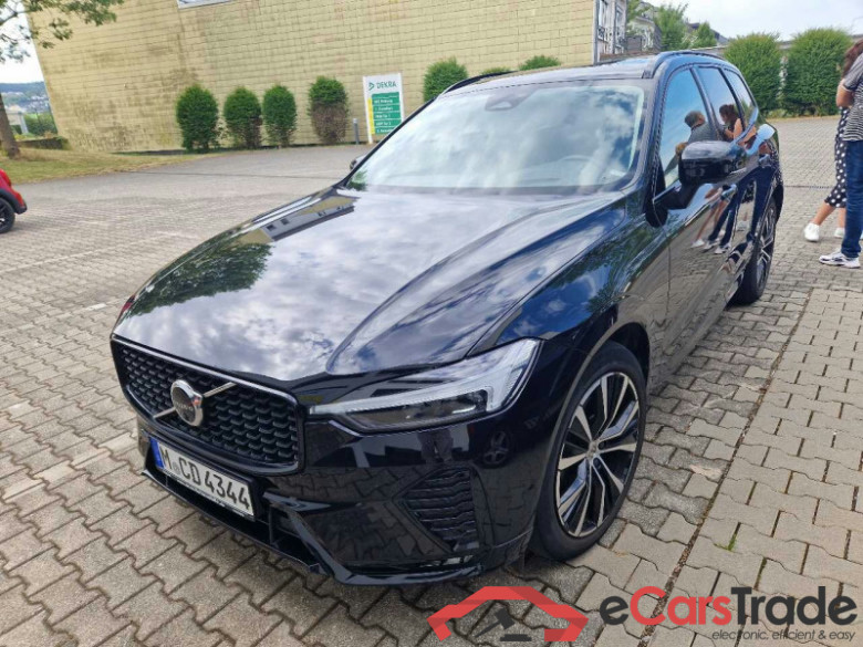 Volvo XC60 (03.2017->) DE - SUV5 B5 (Benzin) AWD EU6d, Ultimate Dark Mild-Hybrid, (Facelift) 2022 - 202