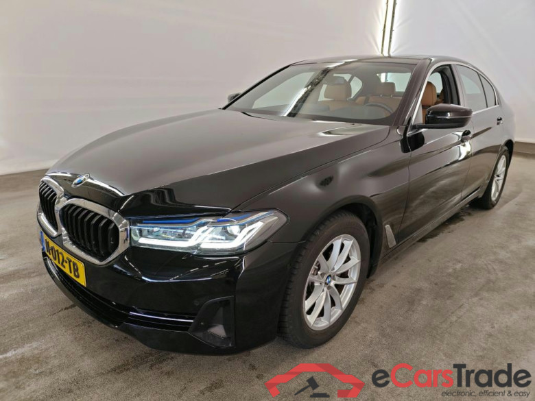 BMW 5 Serie Sedan 520iA Business Edition Plus 4d
