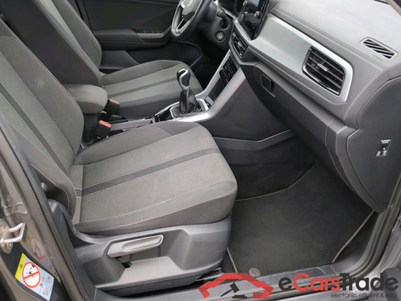 VOLKSWAGEN - VW  T-ROC TSI 110PK Life Business & Removable Trailer Hook  * PETROL * #3