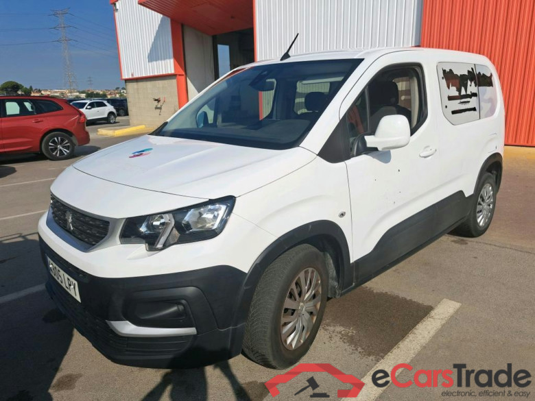 PEUGEOT Rifter / 2018 / 4P / combi Active Standard BlueHDi 73kW (IND) (CX2) #1