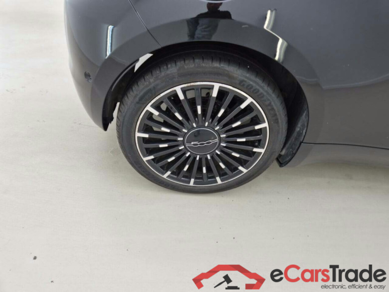 FIAT 500 42KWH LA PRIMA #4