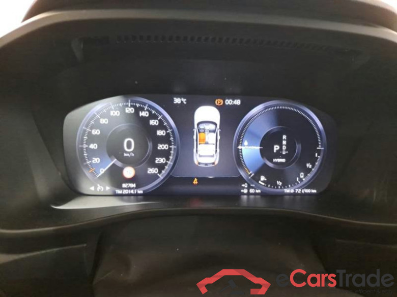 VOLVO XC40 / 2021 / 5P / SUV T4 RECHARGE PLUG-IN AUTO CORE #4