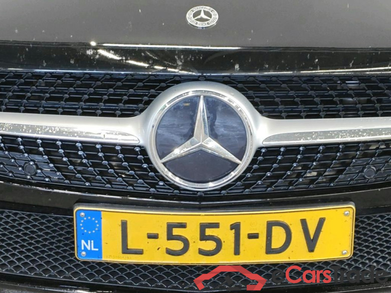 Mercedes-Benz A-Klasse Limousine A 180 7G-DCT Business Solution Luxury 4d + Pano #5