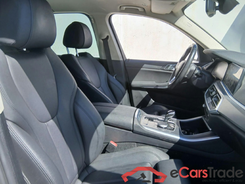 BMW X5 / 2018 / 5P / todoterreno xDrive25d #6