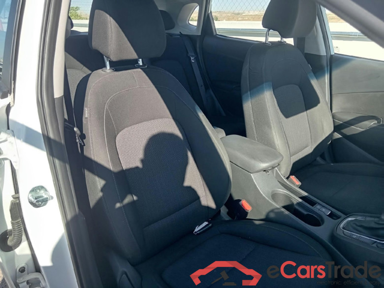 HYUNDAI Kona / 2020 / 5P / todoterreno 1.0 TGDI Maxx 4X2 DCT #6