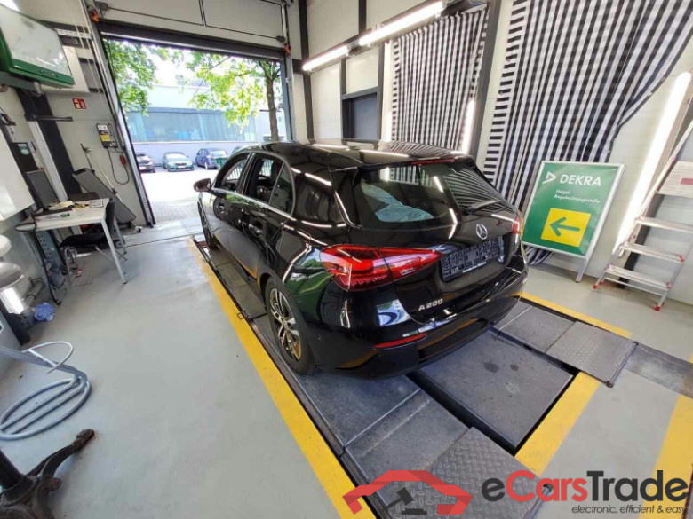 Mercedes-Benz A (BM 177)(03.2018->) DE - LimS5 A 200 EU6d, (Facelift) 2022 - 2024 #4
