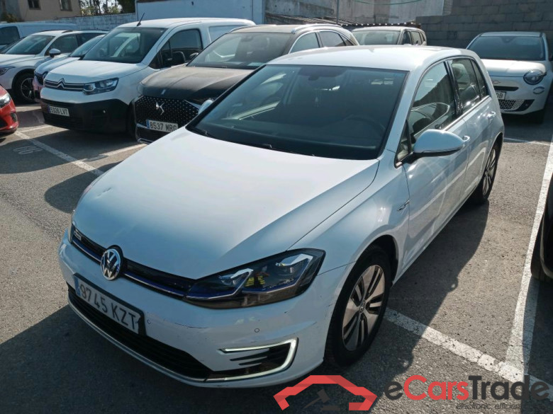 VOLKSWAGEN Golf / 2016 / 5P / berlina con portón e-Golf ePower 110 kW (136CV)