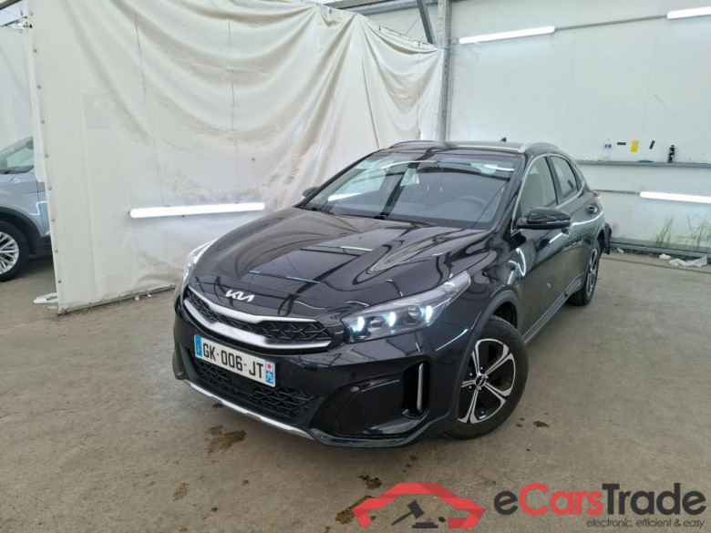 KIA XCeed / 2022 / 5P / Crossover 1.6 GDI PHEV ACTIVE BUS DCT6 #1