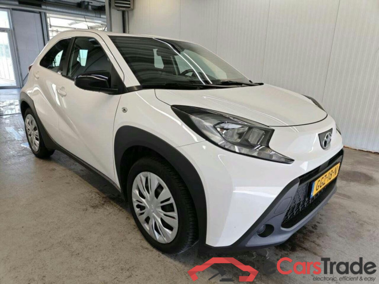 TOYOTA Aygo X 1.0 VVT-i MT Play #5