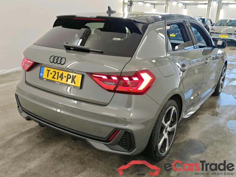 Audi A1 Sportback 30 TFSI S tronic S edition 5d #2