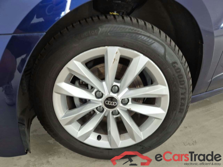 AUDI A3 SPORTBACK 30 TFSI ADVANCED #6