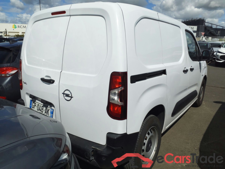 OPEL Combo  OPEL Combo  CARGO HDI 100 TAILLE M 950KG + PACK CHANTIER + CAMERA AR + RADIO DAB TABLETTE 8’’ #1