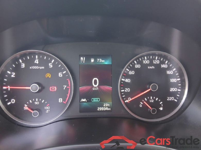 KIA Stonic / 2017 / 5P / todoterreno 1.0 T-GDi 88kW (120CV) MHEV iMT Drive #4