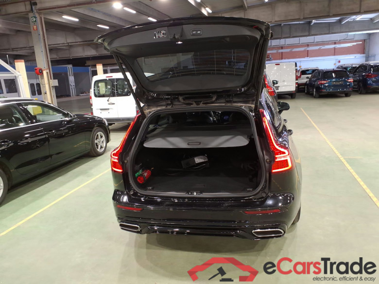 VOLVO V60 - 2018 2.0 T8 AWD PHEV R-Design Geartronic #3