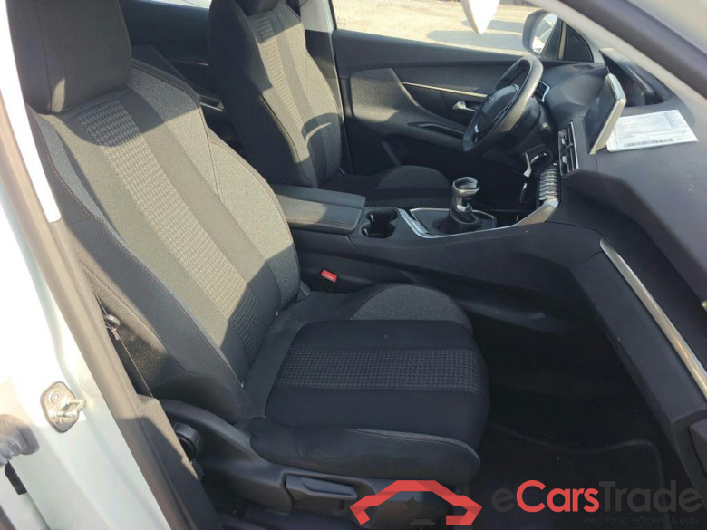 PEUGEOT 3008 / 2016 / 5P / todoterreno 1.5L BlueHDi 96kW (130CV) S&S Active (AC2) #6