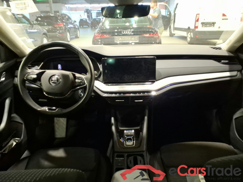 SKODA OCTAVIA COMBI 1.4 TSI PHEV 150KW DSG AMBITION #6