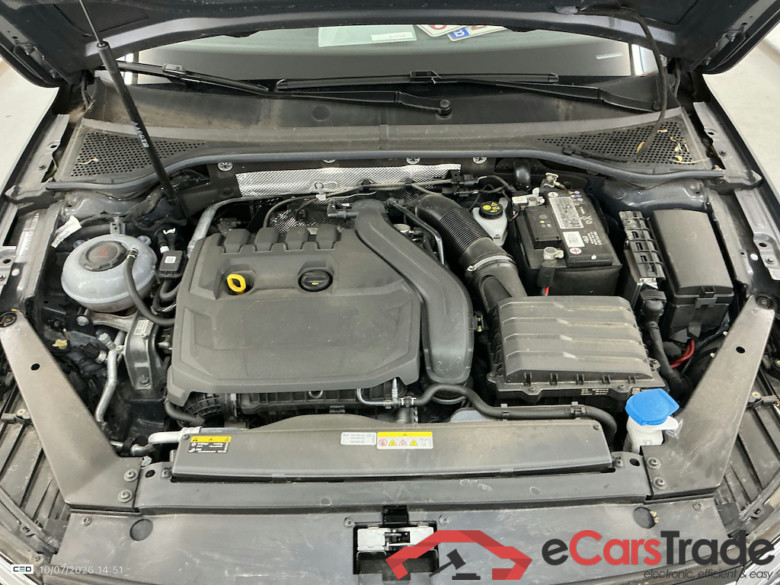 VOLKSWAGEN PASSAT VARIANT 1.5 TSI OPF MSQ VARIANT ELEGANCE #6