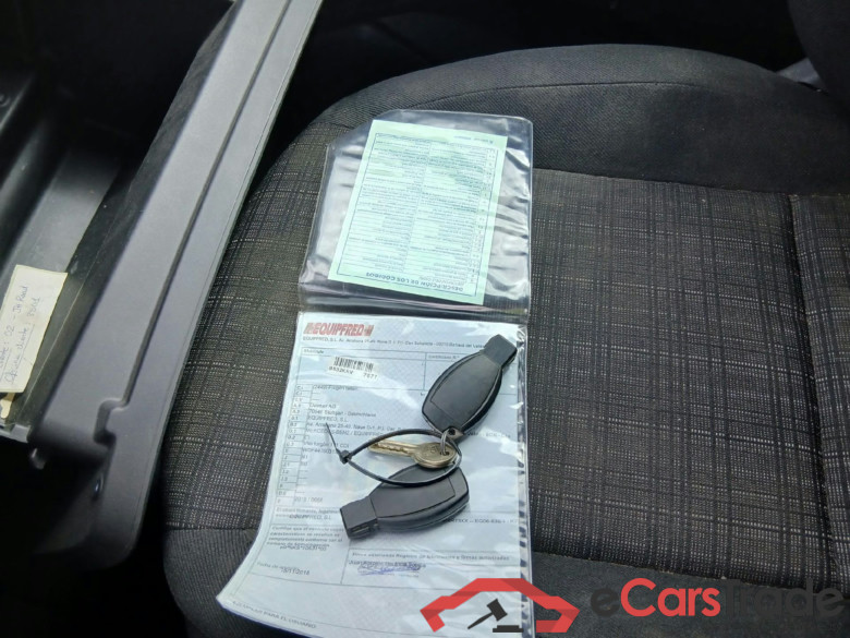 MERCEDES-BENZ Vito / 2014 / 4P / furgón 111 CDI Larga #5