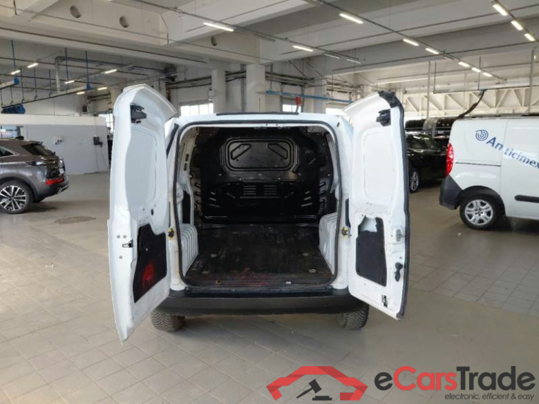 FIAT FIORINO / 2016 / 4P / VETT. FURGONATA 1.3 MULTIJET 95 CV E6D-TEMP SX #5