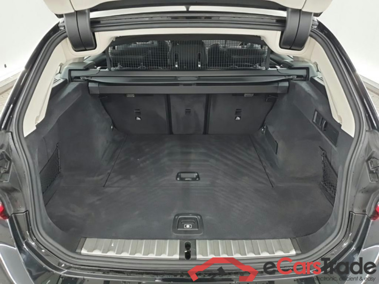 BMW 3-serie Touring 318dA 5D 110kW #5