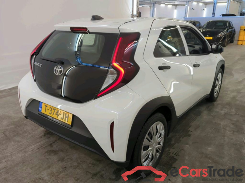 Toyota AYGO X 1.0 VVT-i MT 5d #2