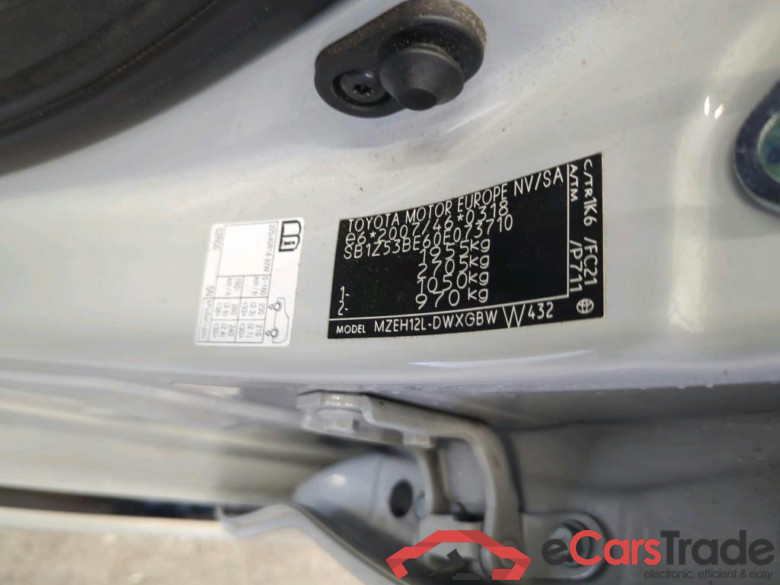 Toyota Corolla Touring Sports 2.0 Hybrid Business GR-Sport 5d #6