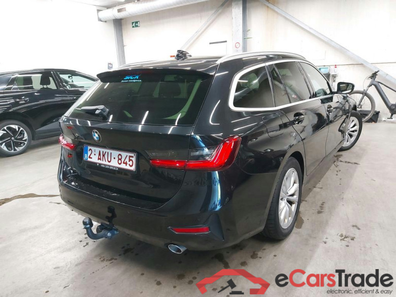 BMW - BMW 3 TOURING 318dA 136PK Business Edition Advantage & Pack Business Plus With Vernasca Sport Seats & Heated Front & Rear & Harman Kardon &  Active Cruise Control & Towing Hook #2