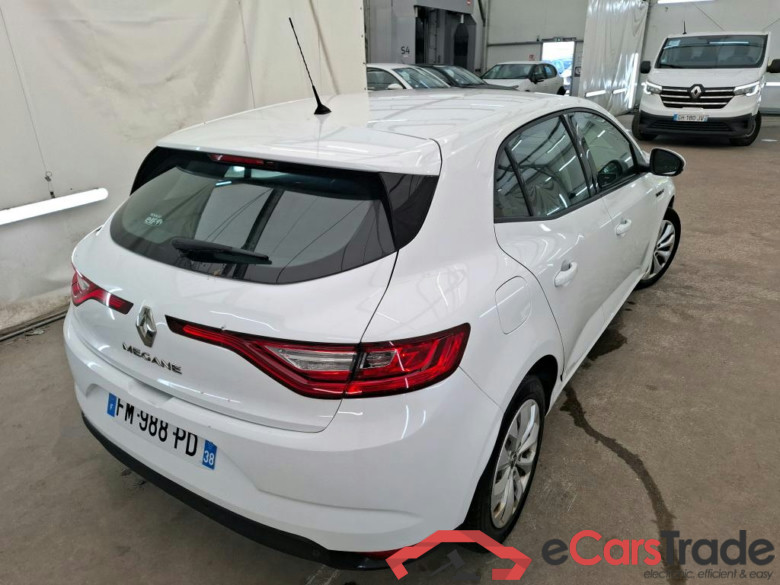Megane IV Berline 5pt. Société Air Nav 1.5 dCi 90CV BVM6 E6 #3