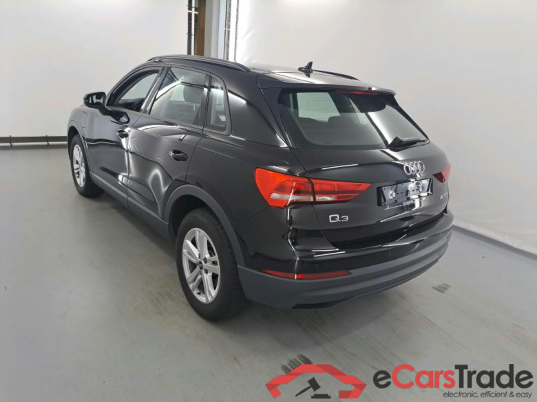 AUDI Q3 1.4 45 TFSI E S TRONIC #3