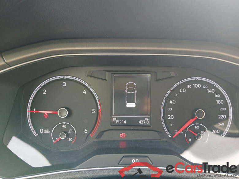 VOLKSWAGEN T-Roc / 2017 / 5P / todoterreno Advance 2.0 TDI 85kW (115CV) #4
