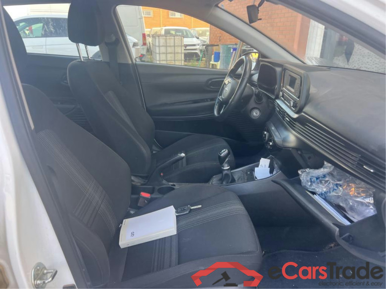 HYUNDAI i20 / 2020 / 5P / berlina con portón 1.0 TGDI 74kW (100CV) 48V Essence #6