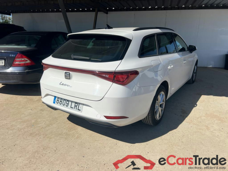 Nuevo León / 2020 / 5P / familiar SP 2.0 TDI 85kW Style Go(SP) #2