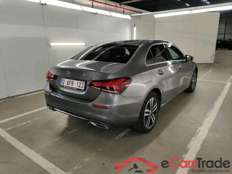 Mercedes A-Klasse Limousine A-Klasse Limousine A 250e Business Solution 160kW/218pk  4D/P Auto-8 #4