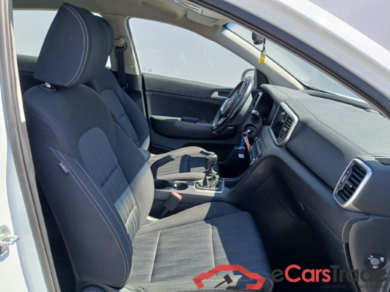 KIA Sportage / 2018 / 5P / todoterreno 1.6 MHEV Business 100kW (136CV) 4x2 #6
