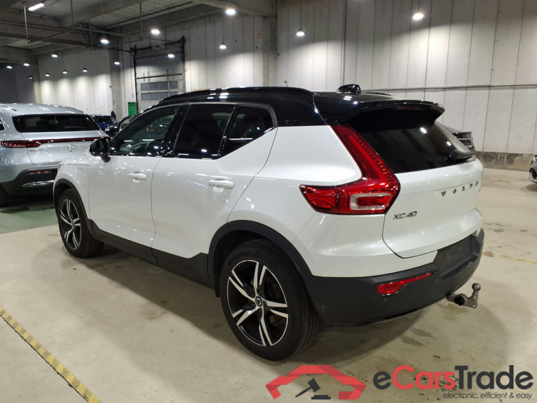 VOLVO XC40 1.5 T5 PHEV R-Design #2
