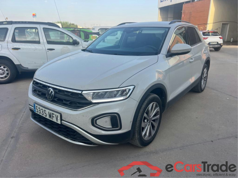 VOLKSWAGEN T-Roc / 2021 / 5P / todoterreno Life 1.5 TSI 110kW (150CV) DSG