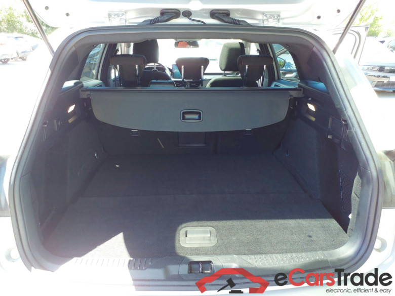 FORD Focus FORD Focus SW 1.0 Ecoboost ST-LINE X 1.0 EcoBoost Hybrid 155 ch S&S (mHEV) Powershift +  winter pack + toit panoramic #2