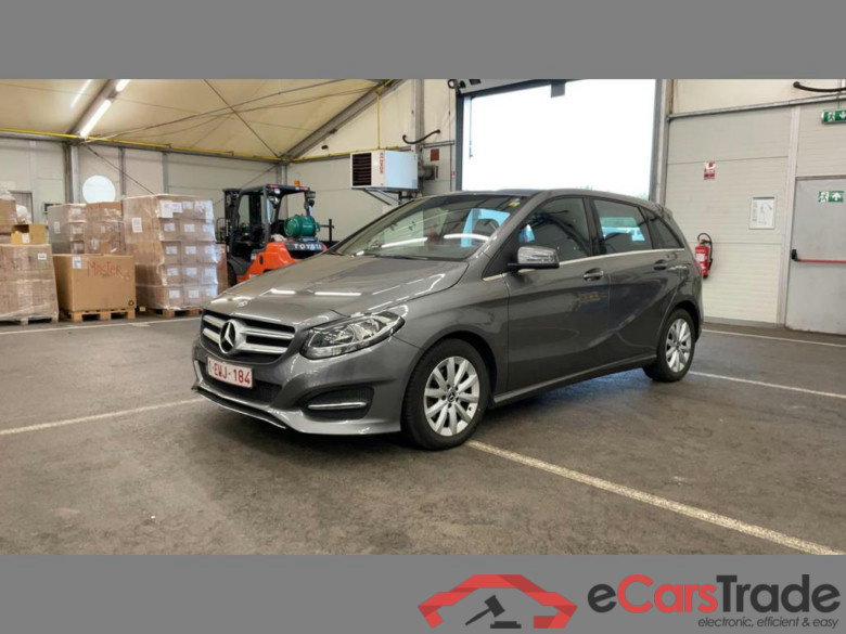 MERCEDES-BENZ B-Class (T246) B 180