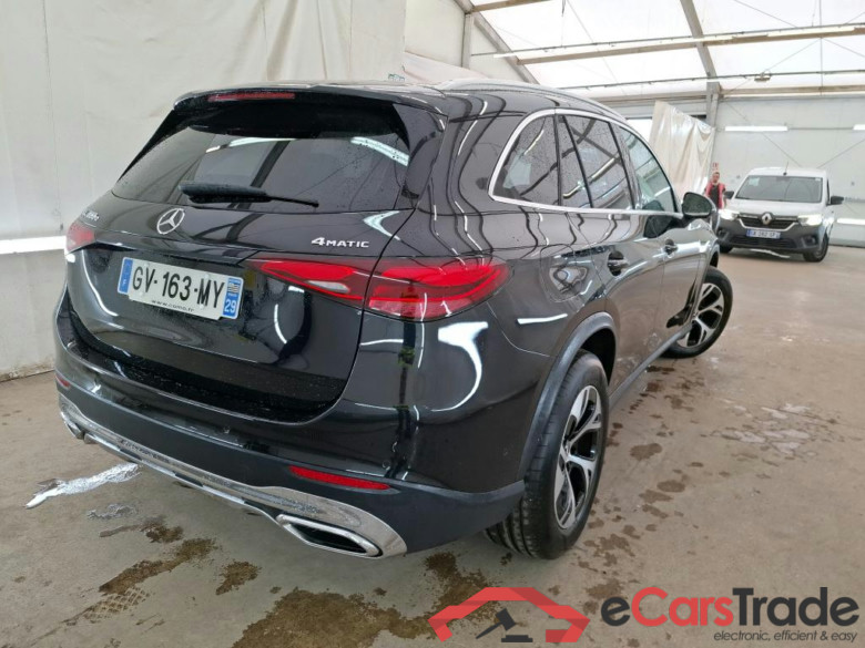 MERCEDES-BENZ GLC / 2022 / 5P / SUV GLC 300 e Business Line 4MATIC #4