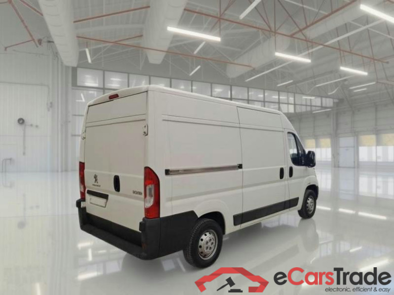 PEUGEOT BOXER / 2014 / 4P / FURGONE 333 L2H2 2.0 BLUEHDI 130CV #2